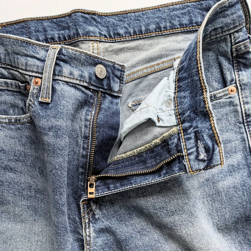 Levi's 514 Timeless Medium Wash Classic Straight-Fit Jeans
